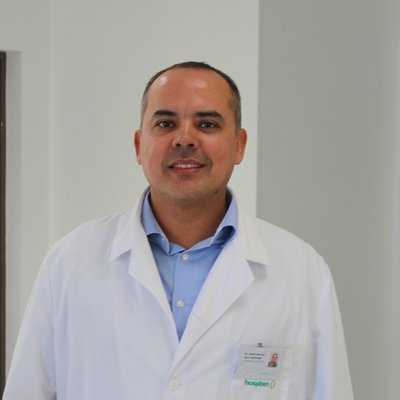Dr. Álvaro Morales Vargas